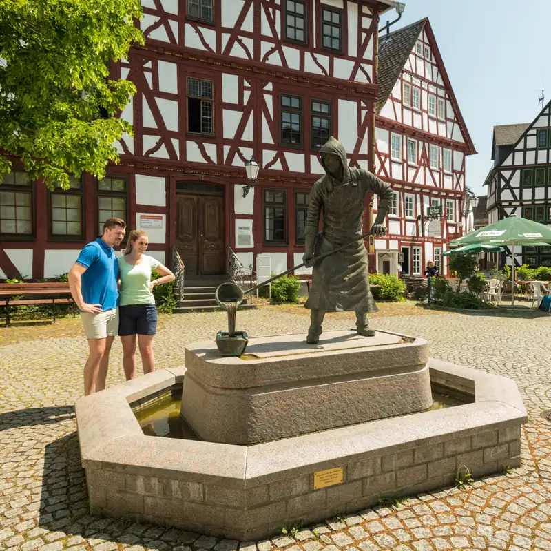 Stadtführung Dillenburg als zubuchbares Angebot für Busunternehmen (Foto: Dominik Ketz) Stadtführung Dillenburg als zubuchbares Angebot für Busunternehmen (Foto: Dominik Ketz)