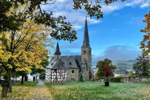 Die kleine Fachwerkkapelle in Sinn
